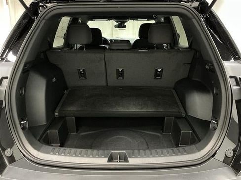 New 2027 Chevrolet Equinox LT w/ LPO, Floor Liner Package AWD/4WD image 30