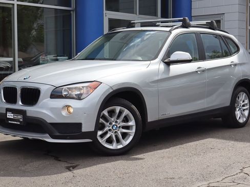 Used 2015 BMW X1 xDrive28i AWD/4WD image 1