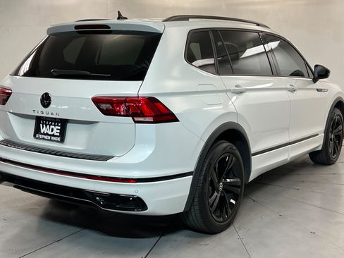 Used 2024 Volkswagen Tiguan SE R-Line FWD image 4