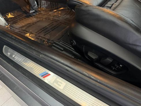 Used 2011 BMW M3 Convertible image 18