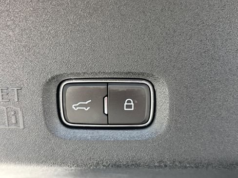 Certified 2025 Ford Expedition Platinum AWD/4WD image 9
