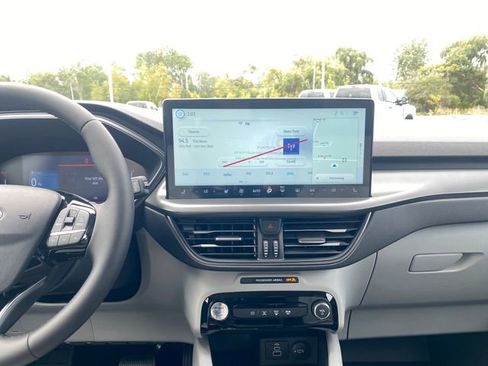 New 2025 Ford Escape SE image 22