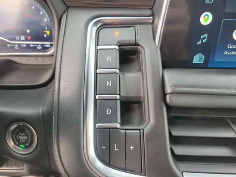 Used 2022 Chevrolet Tahoe Z71 w/ Luxury Package image 29