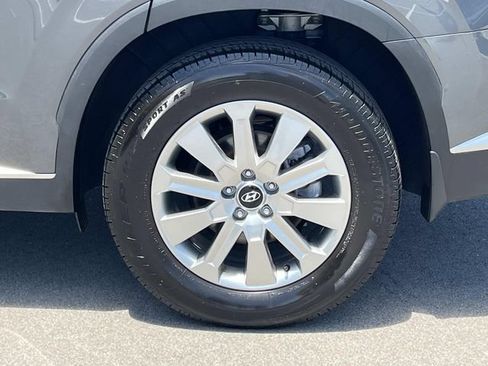 Certified 2025 Hyundai Palisade SEL FWD image 13