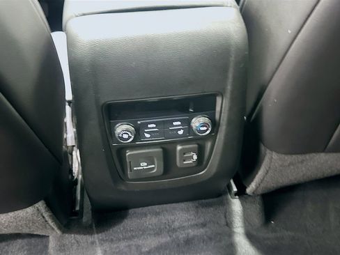 Used 2021 Buick Enclave Avenir w/ Avenir Technology Package FWD image 27