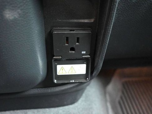 Used 2023 RAM 1500 Big Horn AWD/4WD image 18