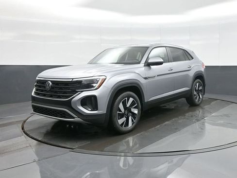 New 2026 Volkswagen Atlas Cross Sport SE image 3