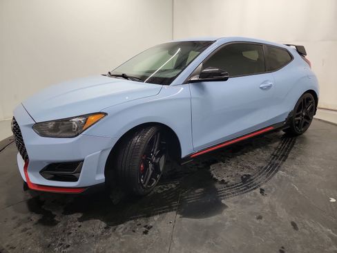 Used 2020 Hyundai Veloster N w/ Performance Package image 3