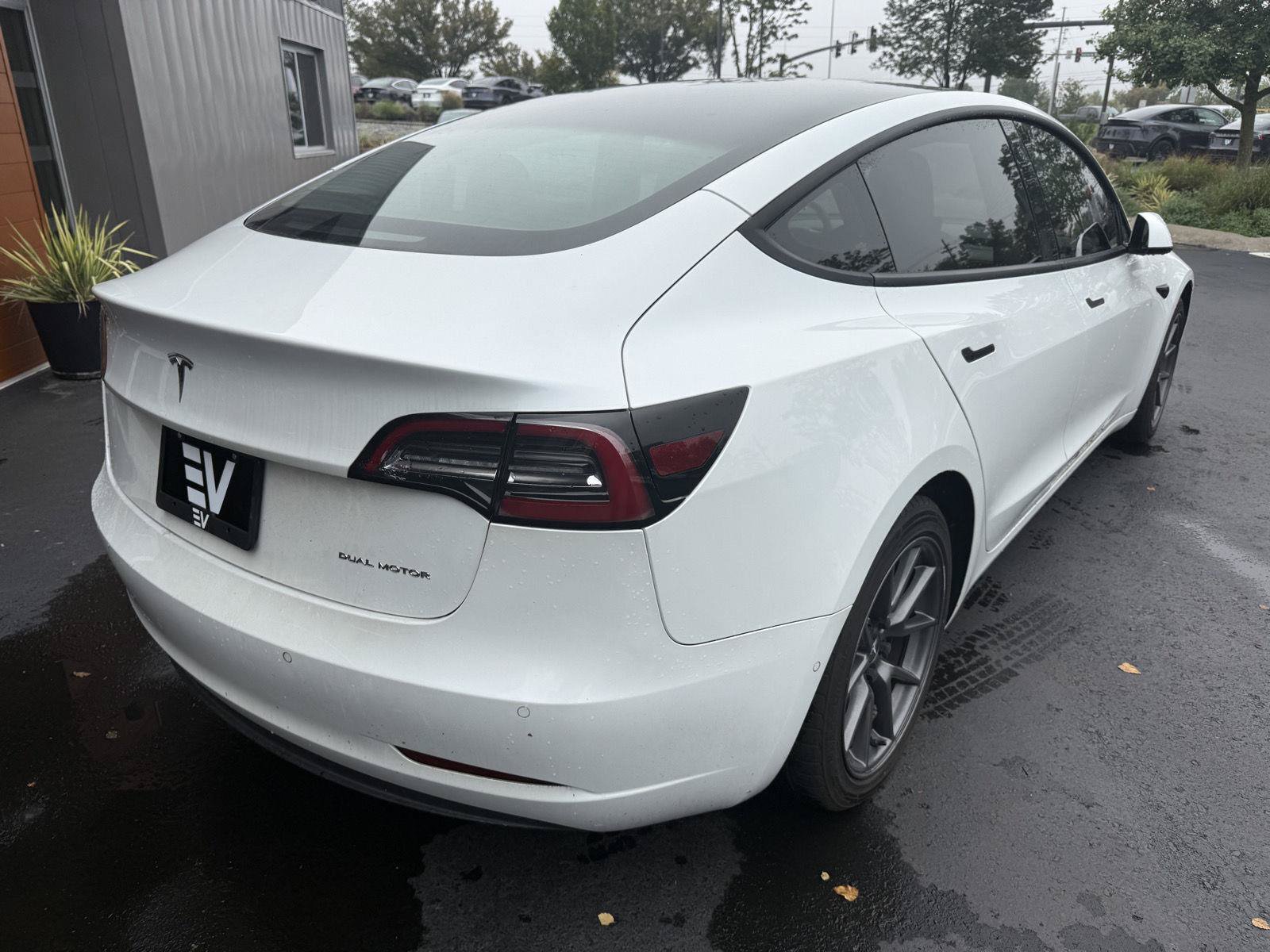 Used 2021 Tesla Model 3 Long Range AWD/4WD image 7