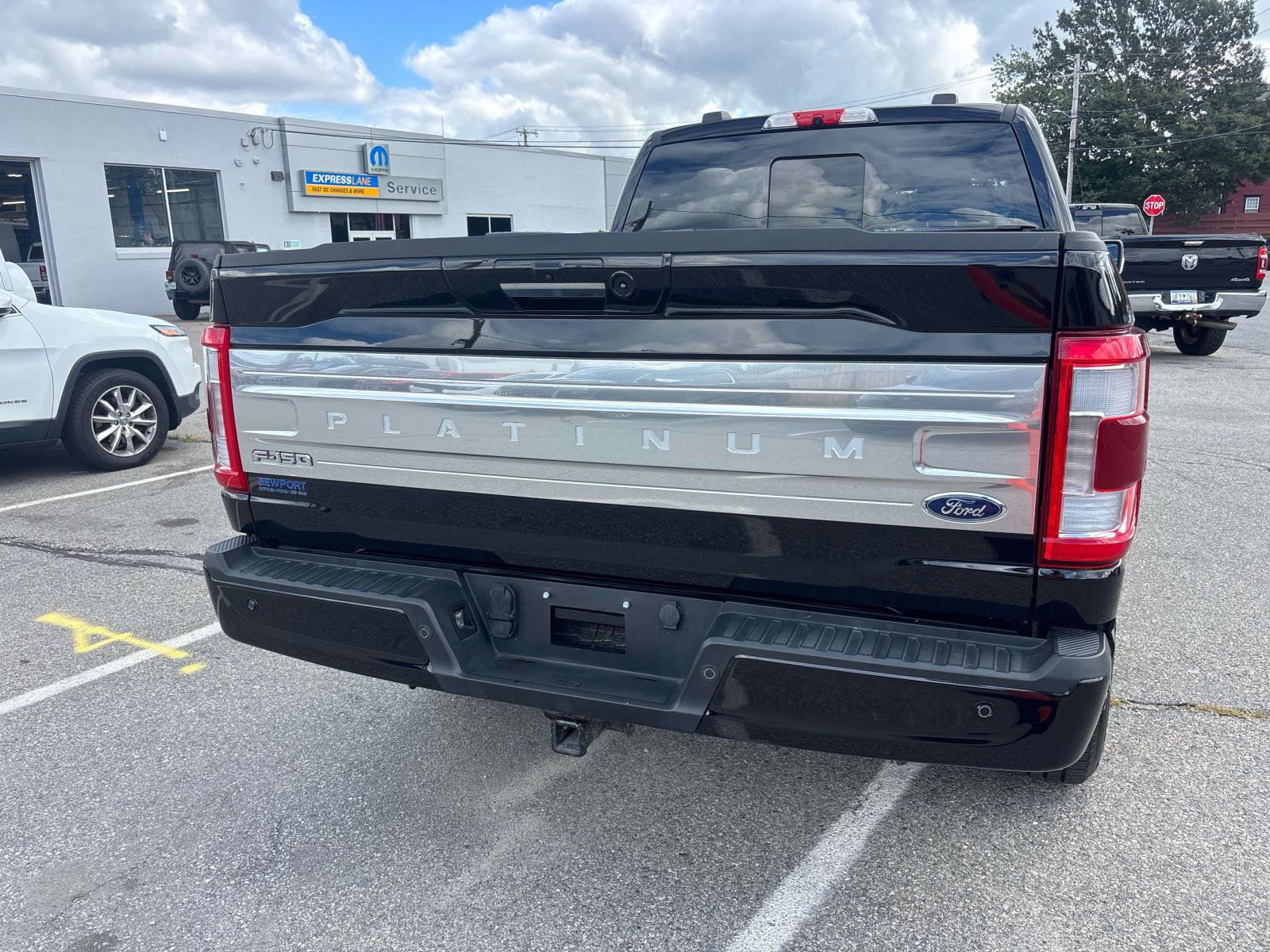 Used 2022 Ford F150 Platinum w/ Equipment Group 701A High AWD/4WD image 4