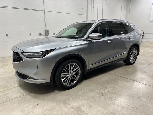 Used 2022 Acura MDX SH-AWD w/ Advance Package image 5