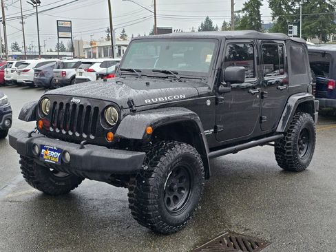 Used 2012 Jeep Wrangler Unlimited Rubicon w/ Connectivity Group image 7