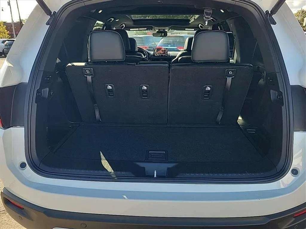 Used 2024 Honda Pilot TrailSport image 24