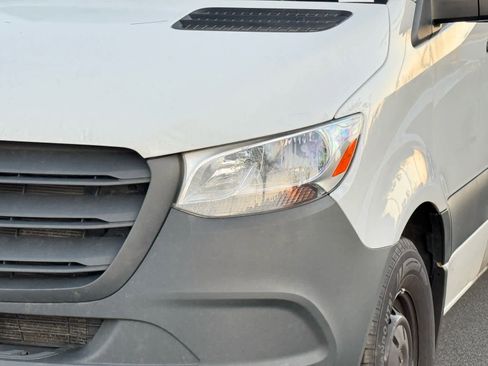 Used 2025 Mercedes-Benz Sprinter 2500 image 10