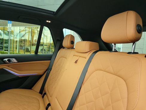 Used 2025 BMW X5 sDrive40i w/ Premium Package RWD image 15