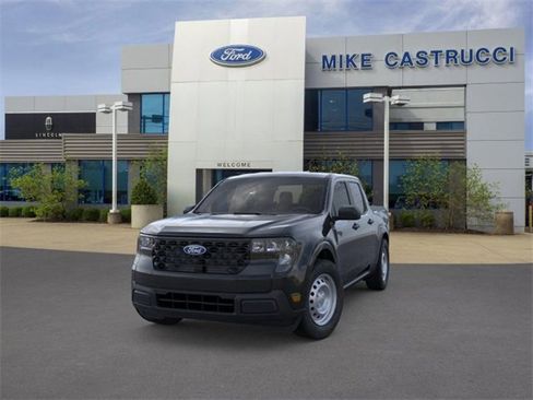 New 2025 Ford Maverick XL image 2