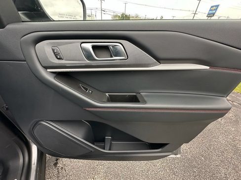 New 2026 Ford Explorer ST-Line w/ ST-Line Street Pack AWD/4WD image 23