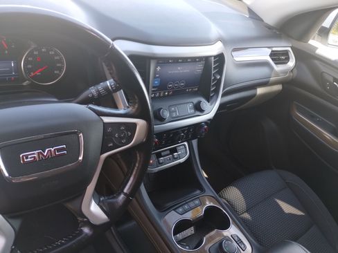 Used 2020 GMC Acadia SLE w/ Driver Convenience Package image 12
