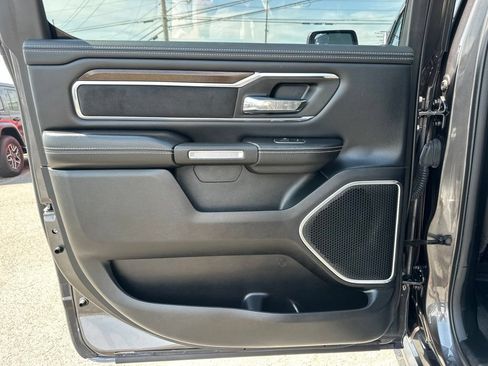 Used 2021 RAM 1500 Laramie AWD/4WD image 16