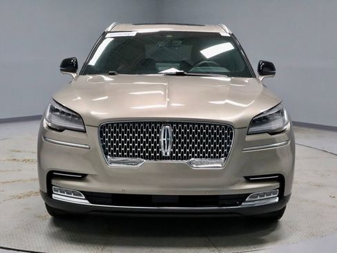 Used 2020 Lincoln Aviator Reserve w/ Equipment Group 201A image 7