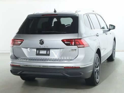 Certified 2022 Volkswagen Tiguan SE AWD/4WD image 49