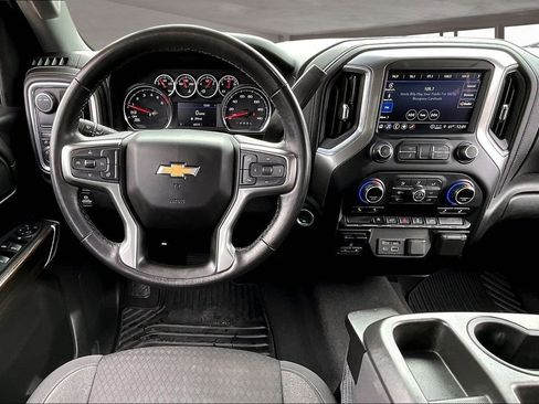 Used 2021 Chevrolet Silverado 1500 LT w/ Convenience Package II image 9