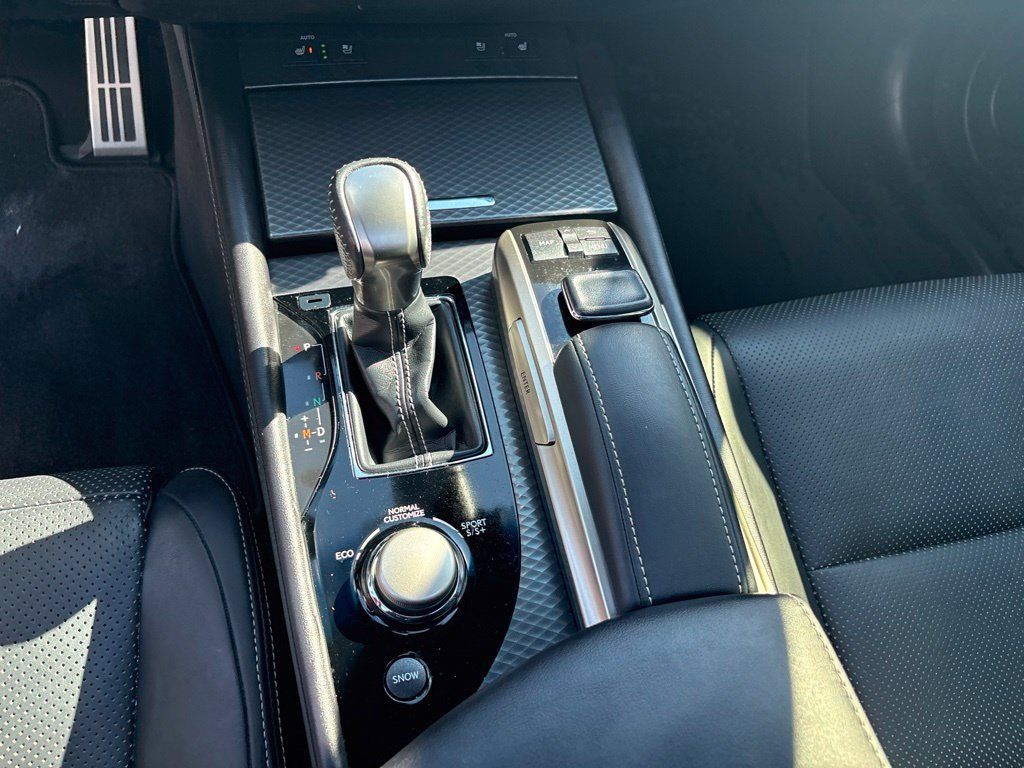 Used 2018 Lexus GS 350 F Sport RWD image 14