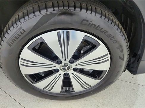 Used 2024 Mercedes-Benz EQB 250+ w/ Driver Assistance Package image 57