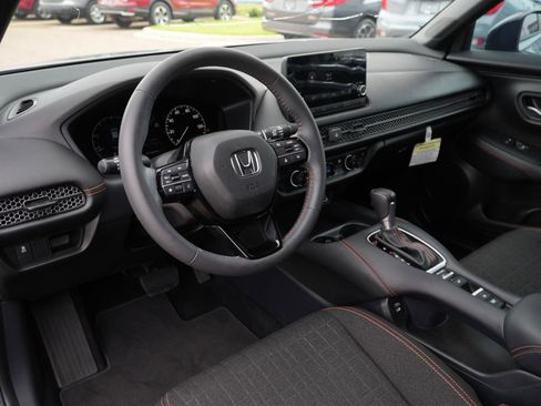 Used 2024 Honda HR-V Sport image 15