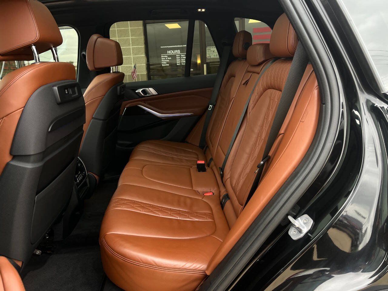 Used 2019 BMW X5 xDrive40i w/ M Sport Package AWD/4WD image 19