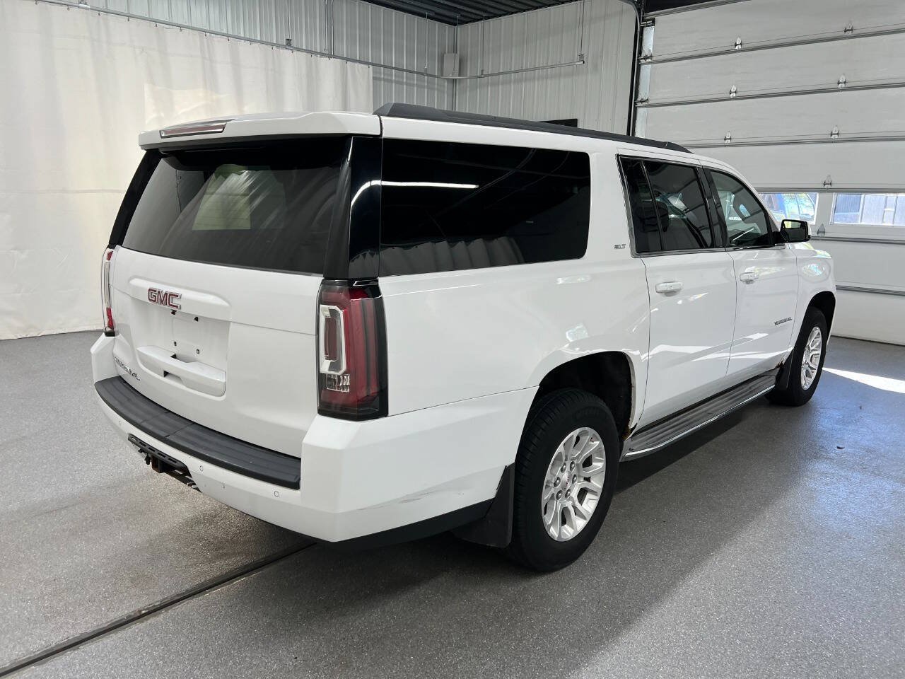 Used 2015 GMC Yukon XL SLT AWD/4WD image 4