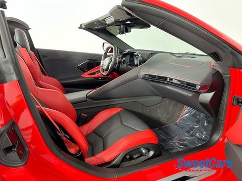 Used 2024 Chevrolet Corvette Stingray Preferred Conv w/ Z51 Performance Package RWD image 18