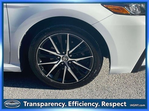 Certified 2024 Toyota Camry SE image 9