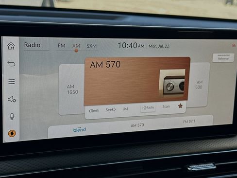 New 2024 Genesis GV60 Performance image 18