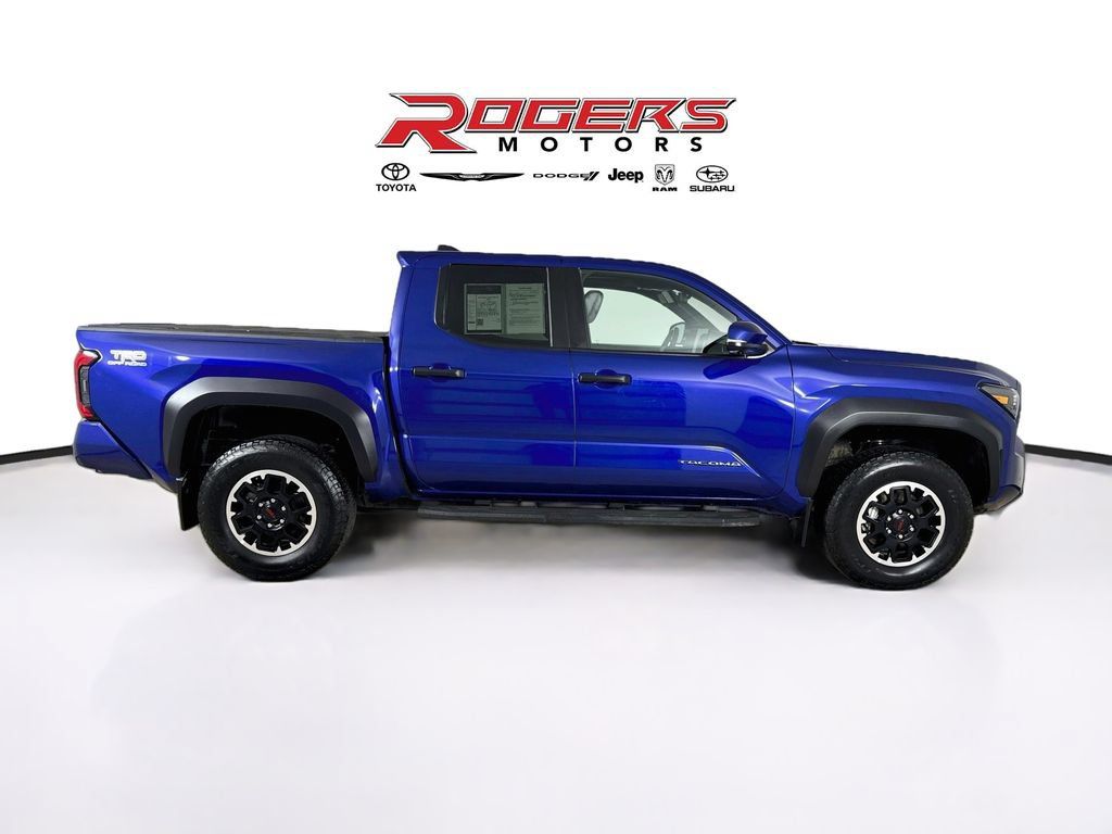 Used 2024 Toyota Tacoma TRD Off-Road w/ TRD Off Road Premium Package AWD/4WD image 14