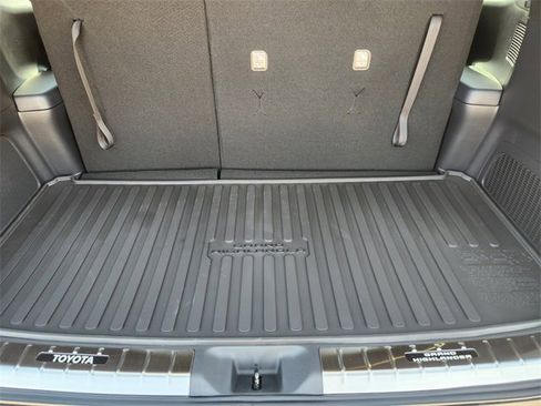 New 2026 Toyota Grand Highlander AWD Hybrid image 22