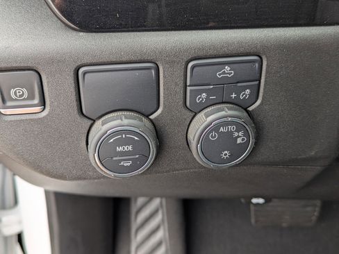 Certified 2022 Chevrolet Silverado 1500 LT image 14