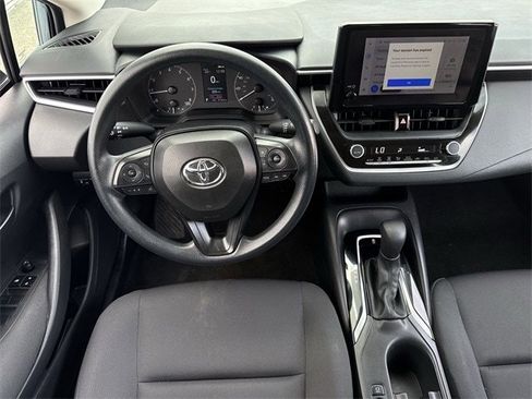 Used 2024 Toyota Corolla LE image 12