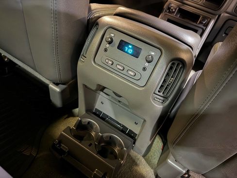 Used 2006 Chevrolet Silverado 3500 LT w/ Heavy-Duty Power Package image 24