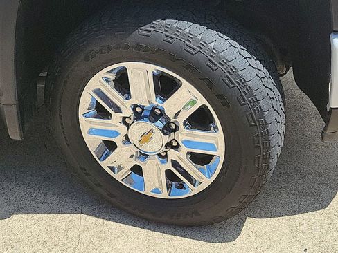 Certified 2024 Chevrolet Silverado 3500 High Country w/ High Country Premium Package AWD/4WD image 33