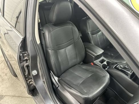 Used 2018 Nissan Rogue SL FWD image 18