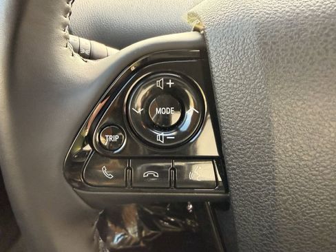 Used 2021 Toyota Prius XLE w/ Advanced Technology Package image 21