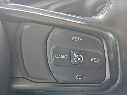 Used 2020 Jeep Wrangler Unlimited Sport S AWD/4WD image 7