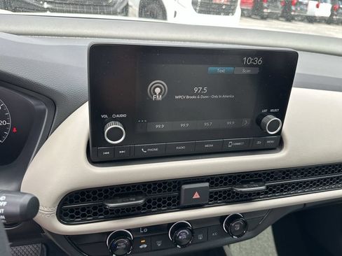 Used 2025 Honda HR-V LX image 23