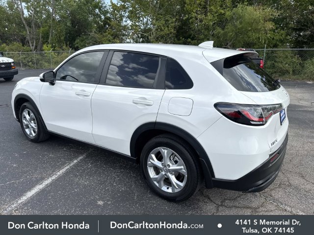 Used 2025 Honda HR-V LX image 6