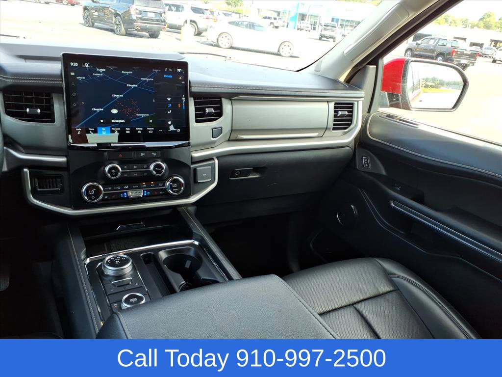 Used 2022 Ford Expedition XLT AWD/4WD image 26