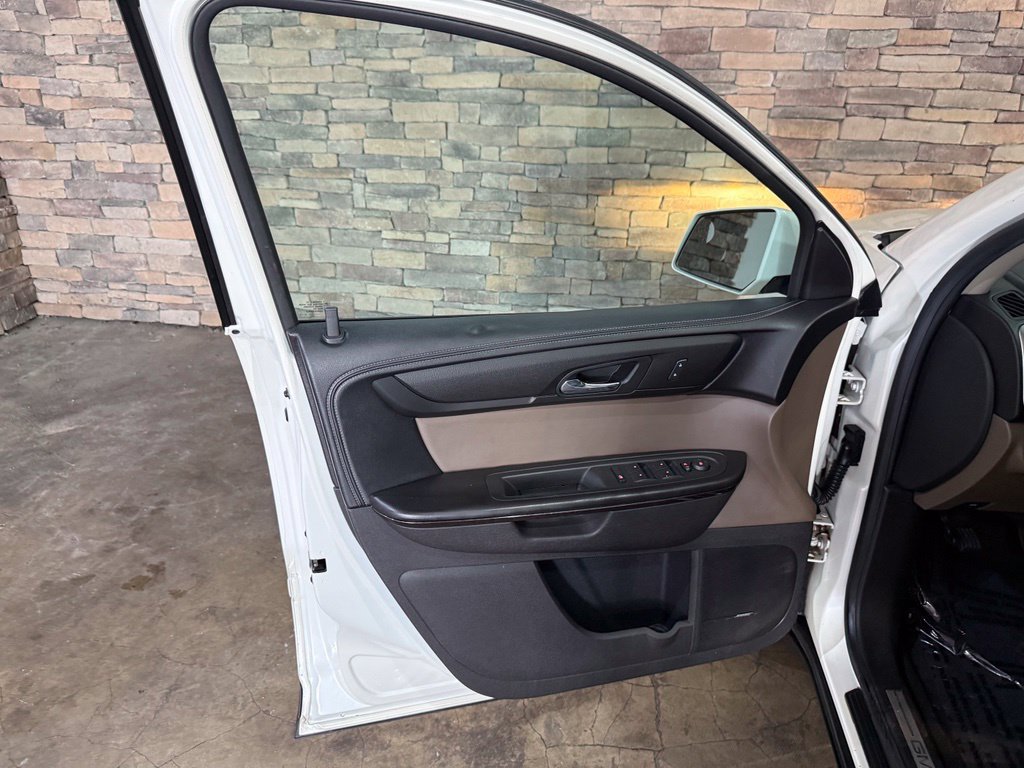 Used 2013 GMC Acadia SLT FWD image 11