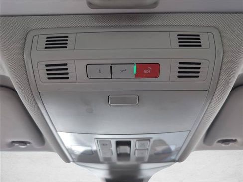 Used 2023 Volkswagen Jetta SE FWD image 15