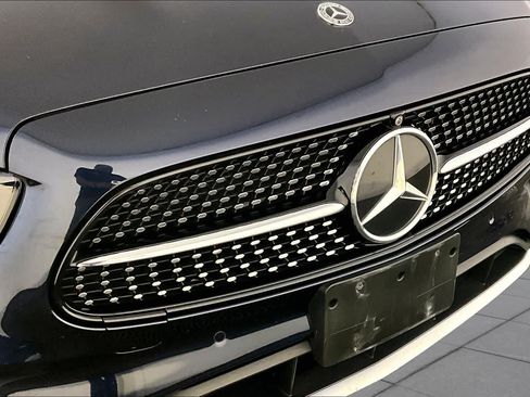 Used 2023 Mercedes-Benz E 350 4MATIC Sedan image 32