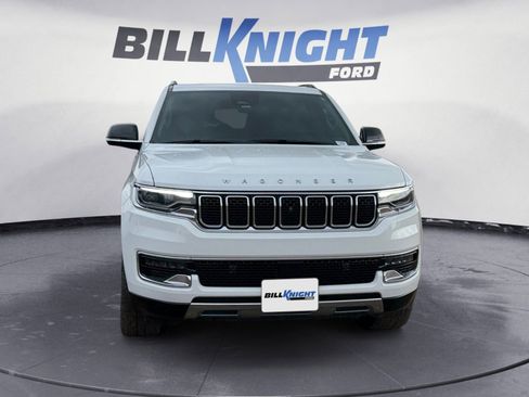 Used 2023 Jeep Wagoneer Series III w/ Premium Group I image 8